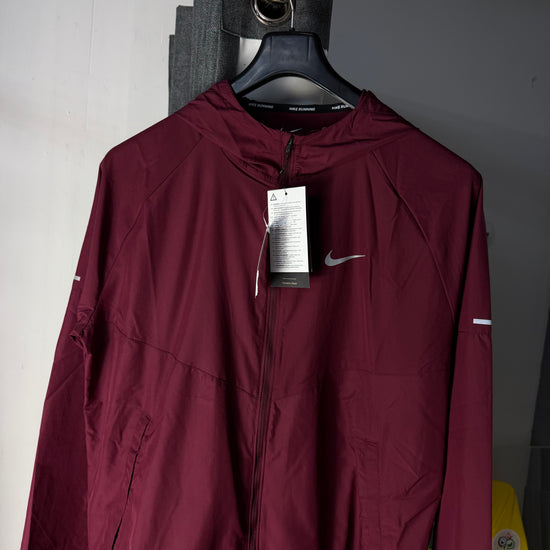 NIKE BEETROOT WINDRUNNER