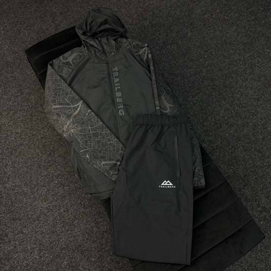 TRAILBERG BLACK REFLECTIVE TRACKSUIT