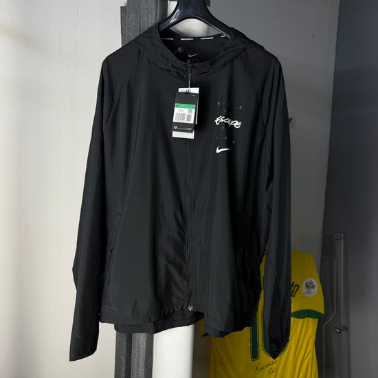 NIKE BLACK ESCAPE WINDRUNNER