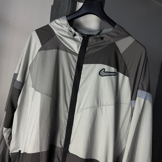 NIKE GREY PATCHWORK WINDRUNNER