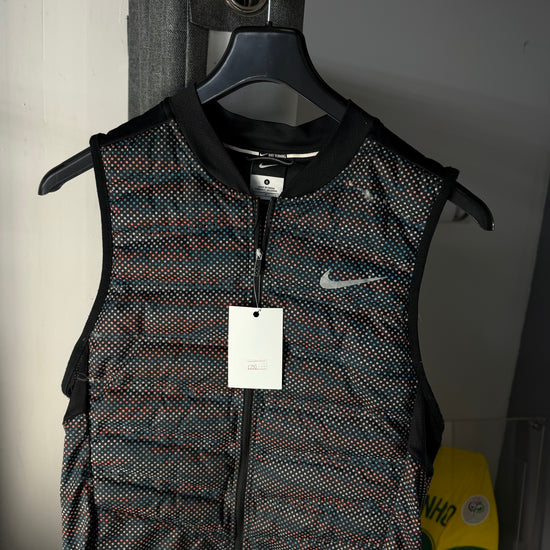 NIKE RARE GILET