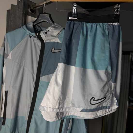 NIKE BLUE PATCHWORK SET