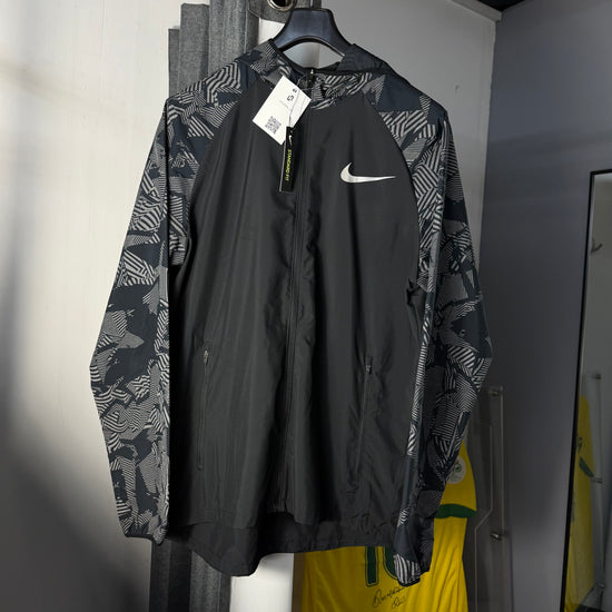 NIKE BLACK REFLECTIVE WINDRUNNER